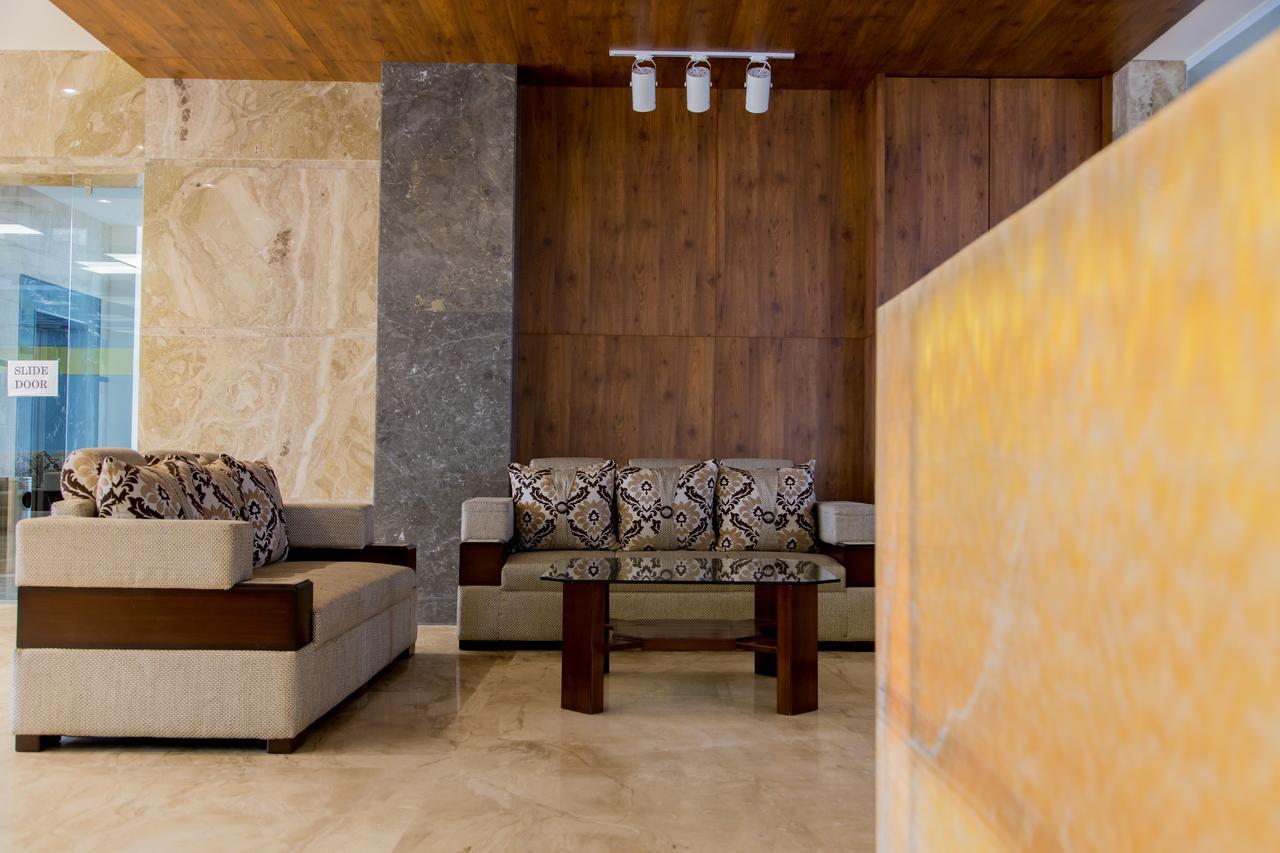 Hotel Hills Tirupattur Tiruppatur Zewnętrze zdjęcie